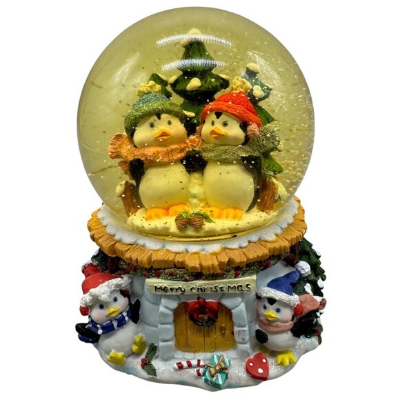 Christmas Musical Snow Globe With Penguins & Christmas Tree Scene READ - Picture 1 of 10